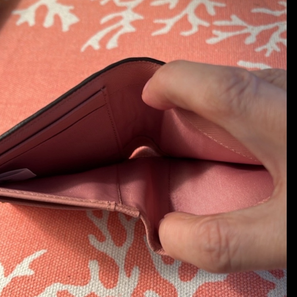 MCM Rabbit Snap Wallet - Picture 7 of 9